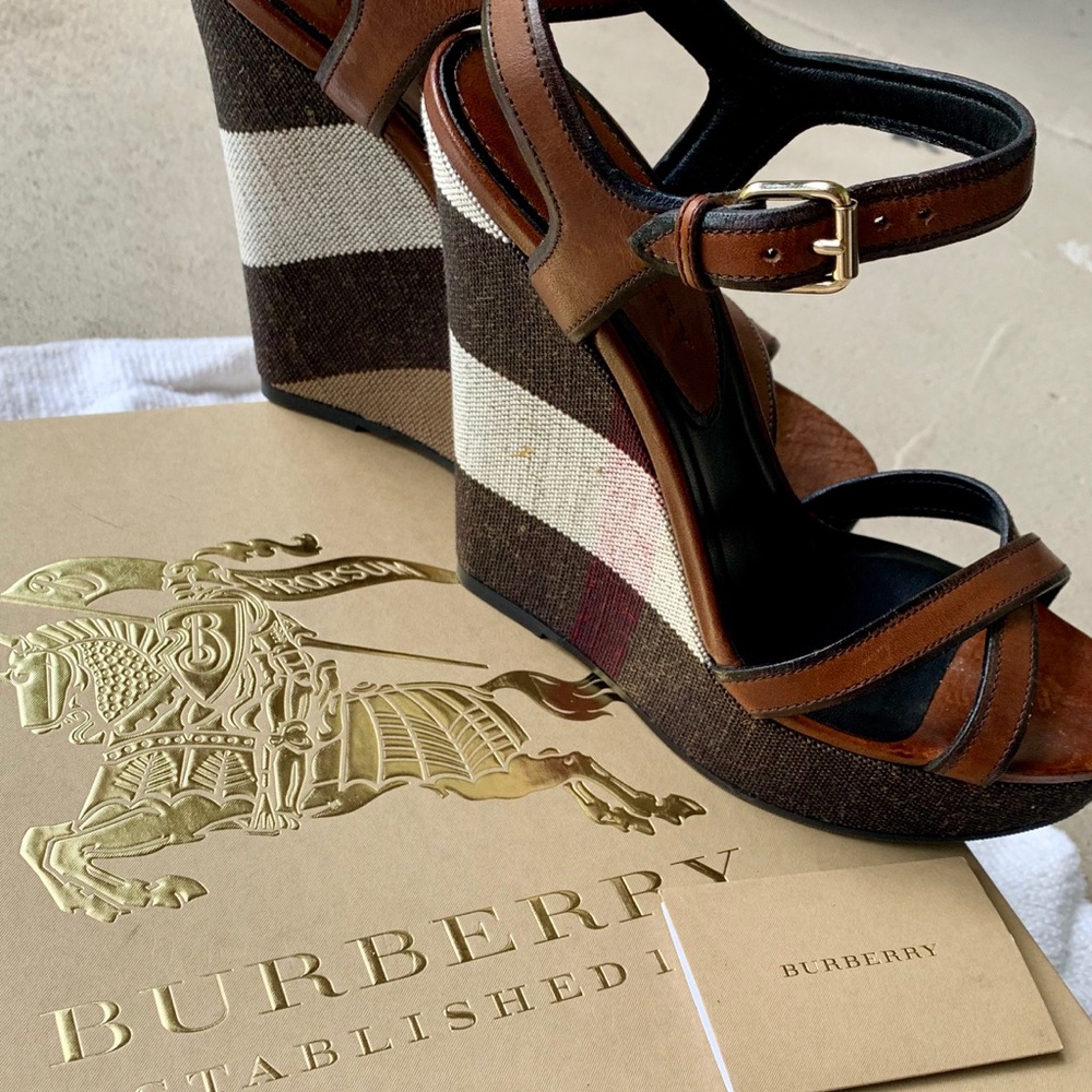 Burberry Wedge Sandals - the Artist Whalen